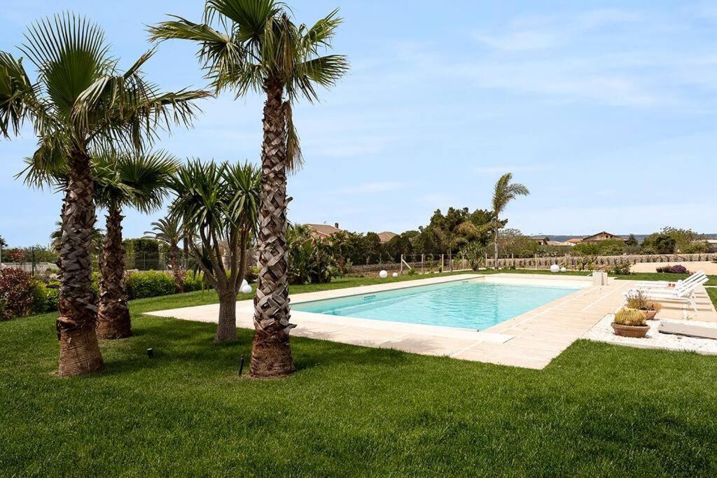 Villa Paradiso With Private Pool, Bbq Area, Huge Garden And Free Parking Modica Exterior foto